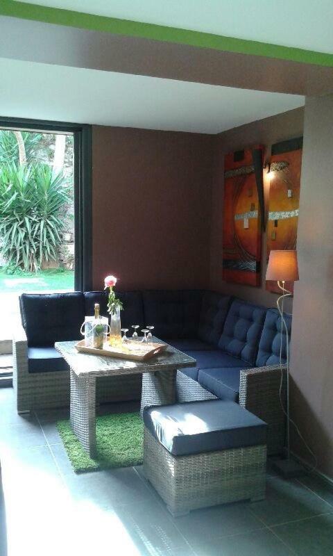 Holiday home Maison De Avec Jardin Clos Sete